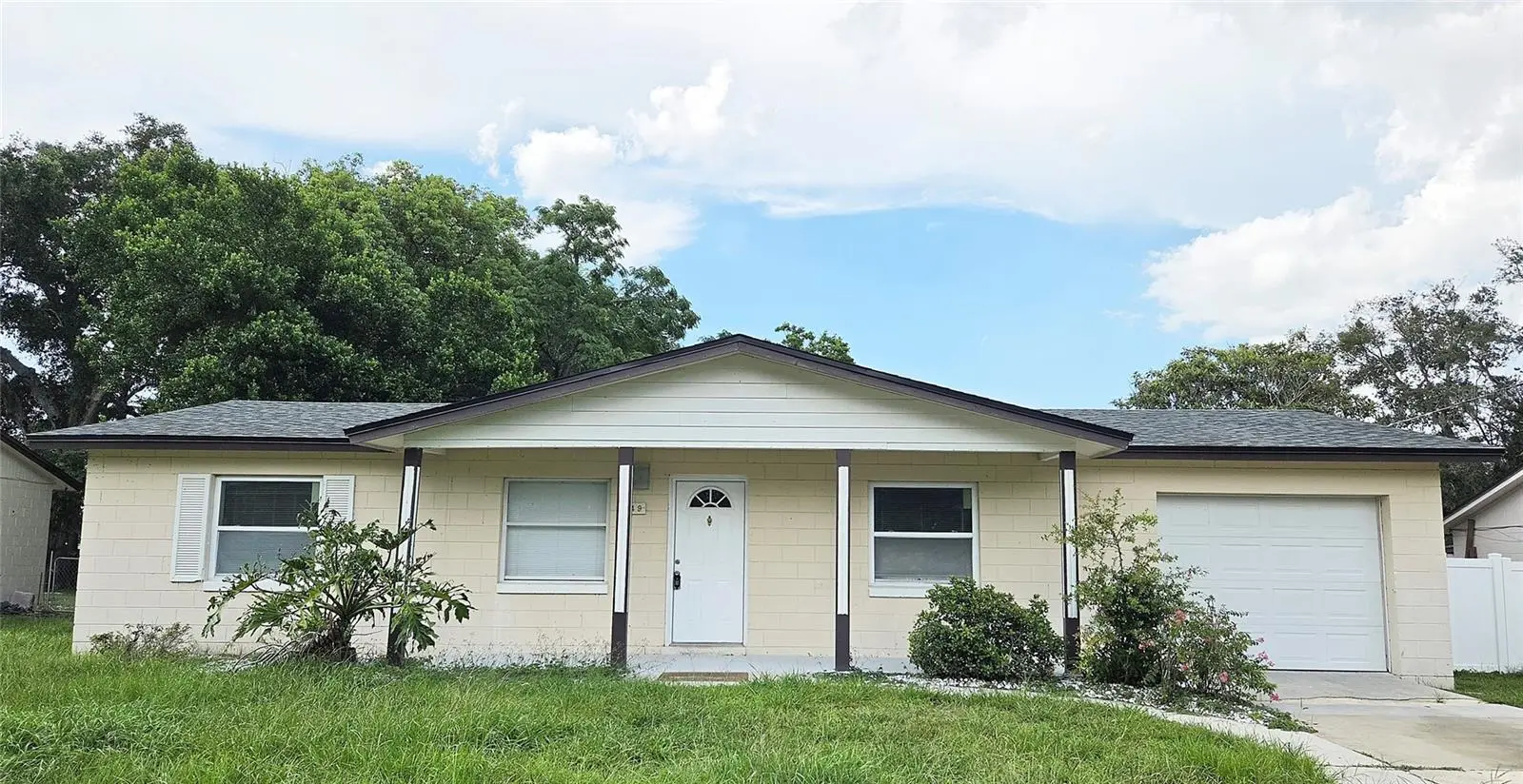 749 Seminole Avenue, FL