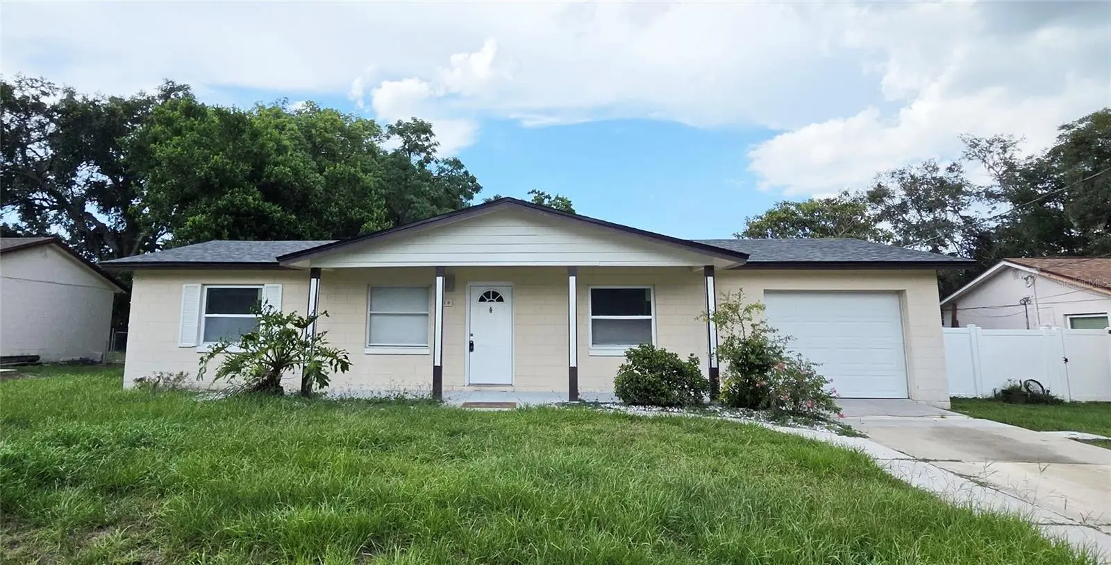 749 Seminole Avenue, FL