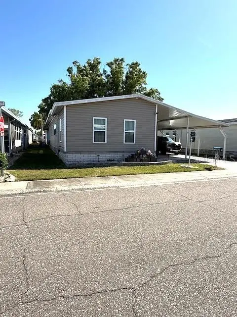 1001 Starkey Rd., FL