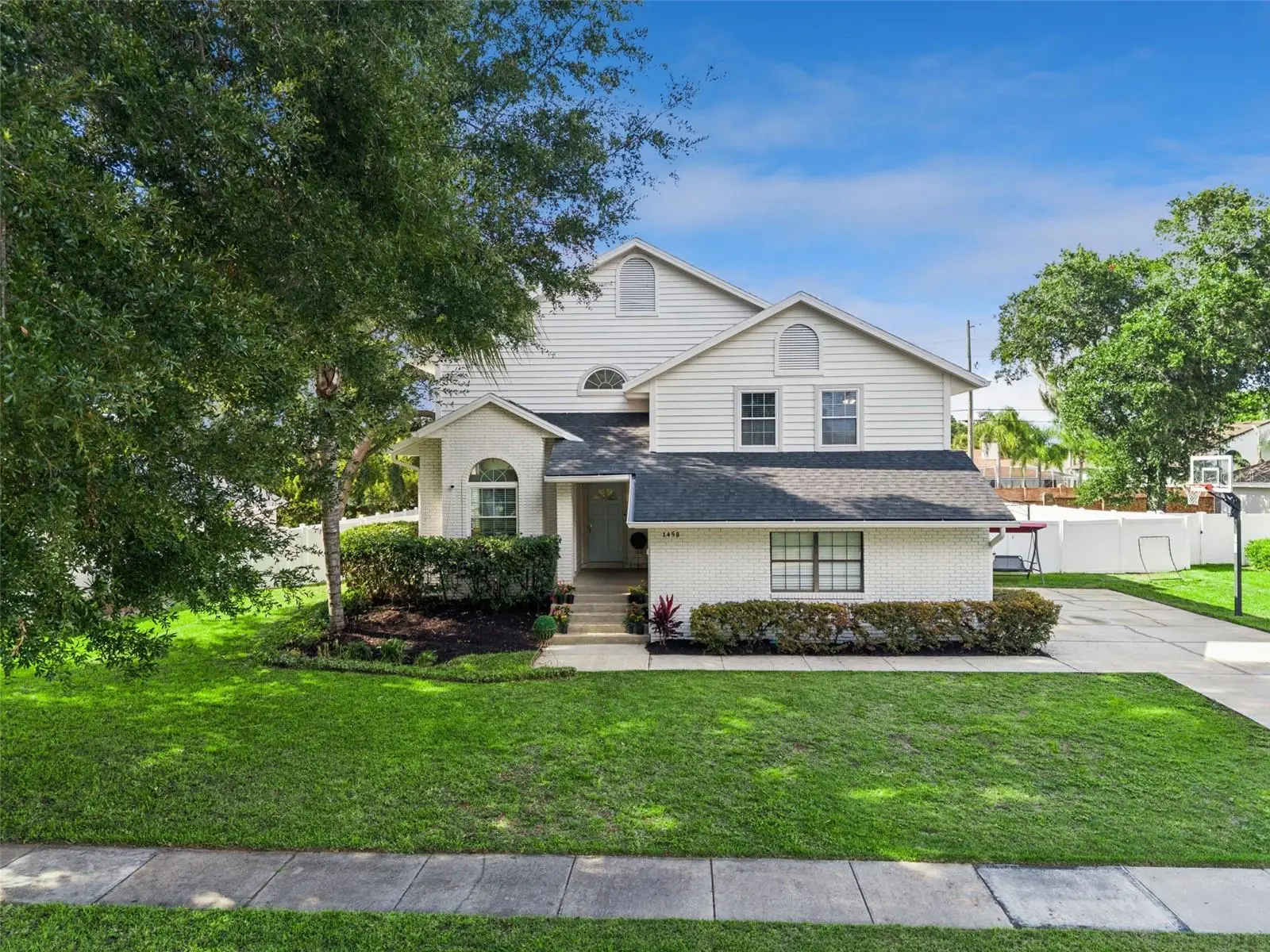 1458 Royal Circle, FL