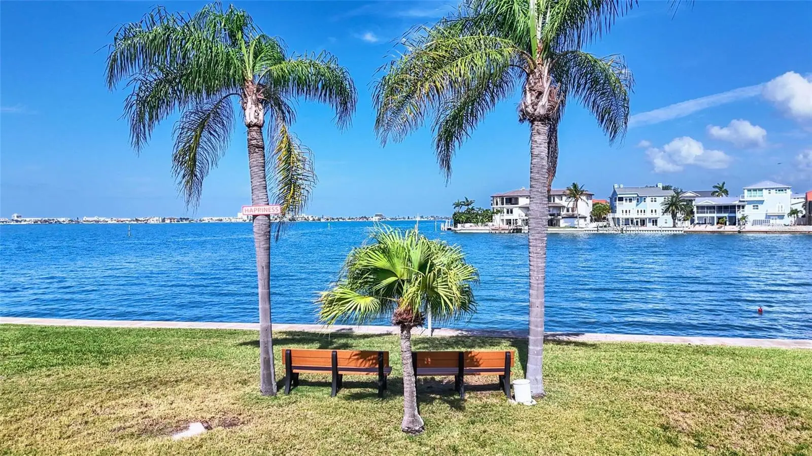 6025 Shore Boulevard, FL