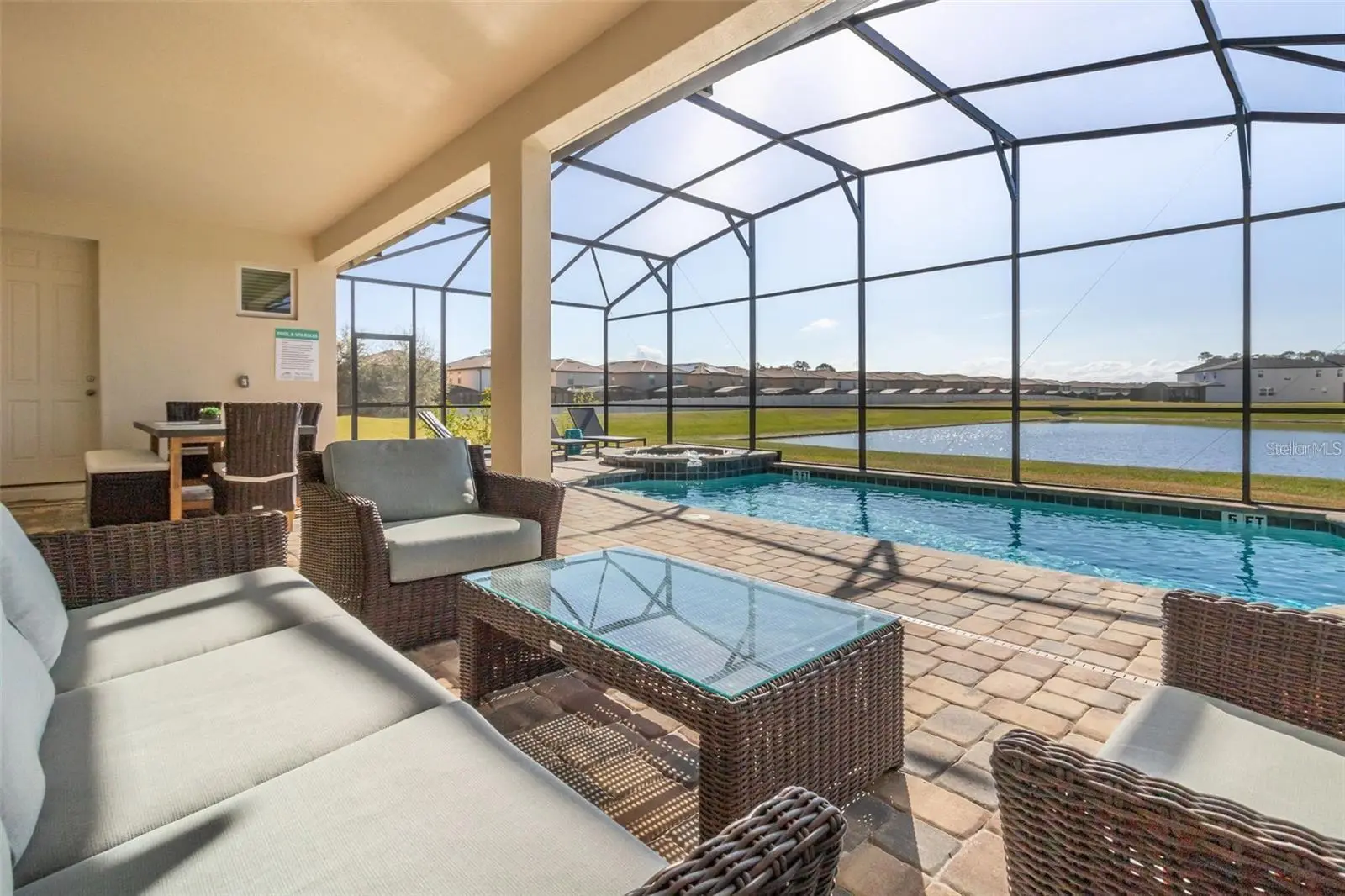 8904 Caroline Bay Court, FL