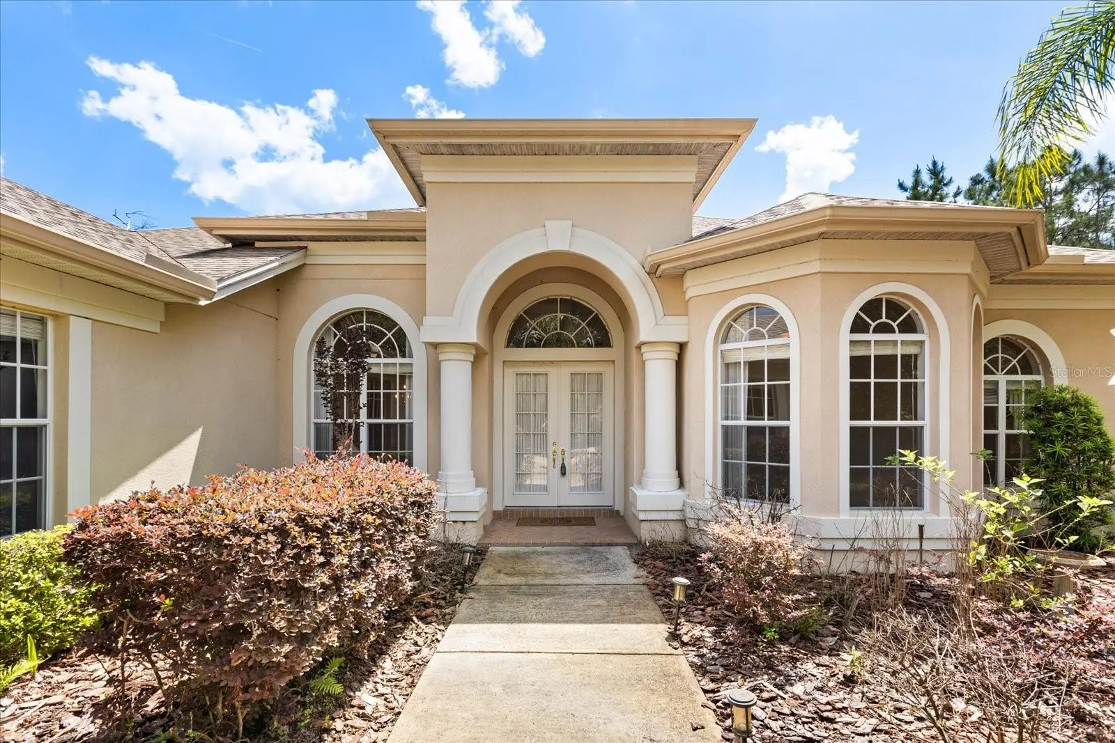 420 Valley Stream Drive, FL