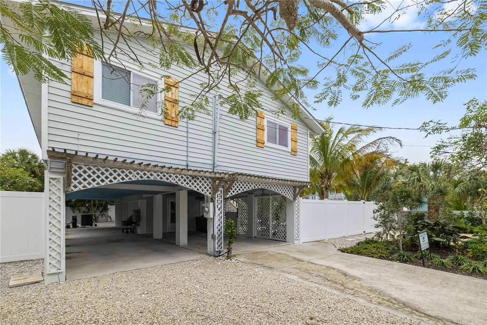 228 Gladiolus Street, FL