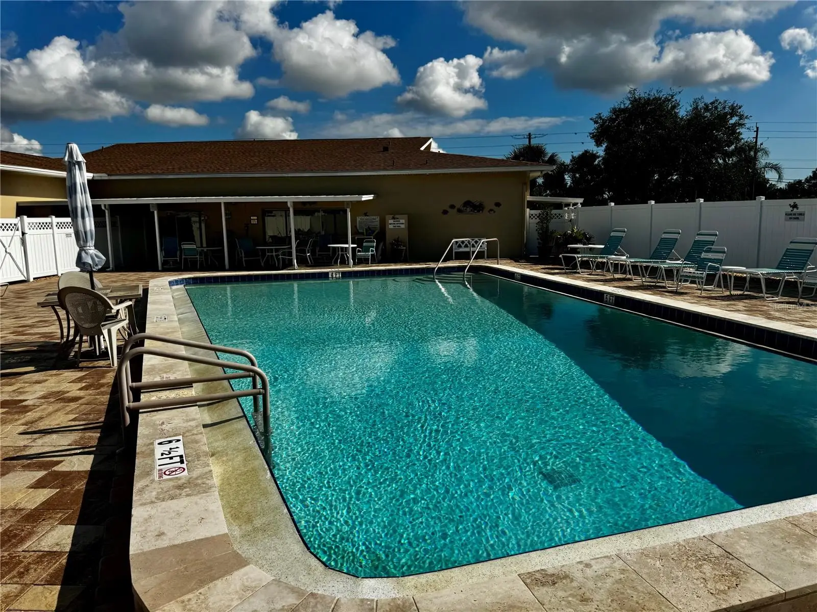 5619 Bayshore Road, FL
