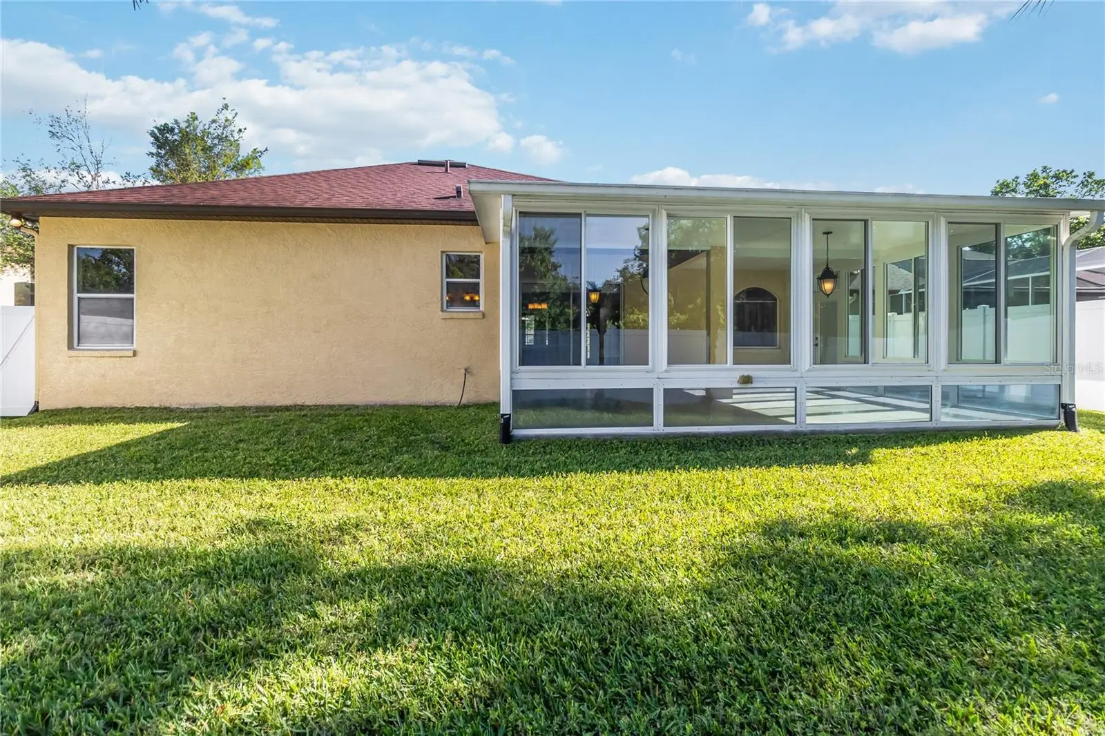 677 Buckhaven Loop, FL