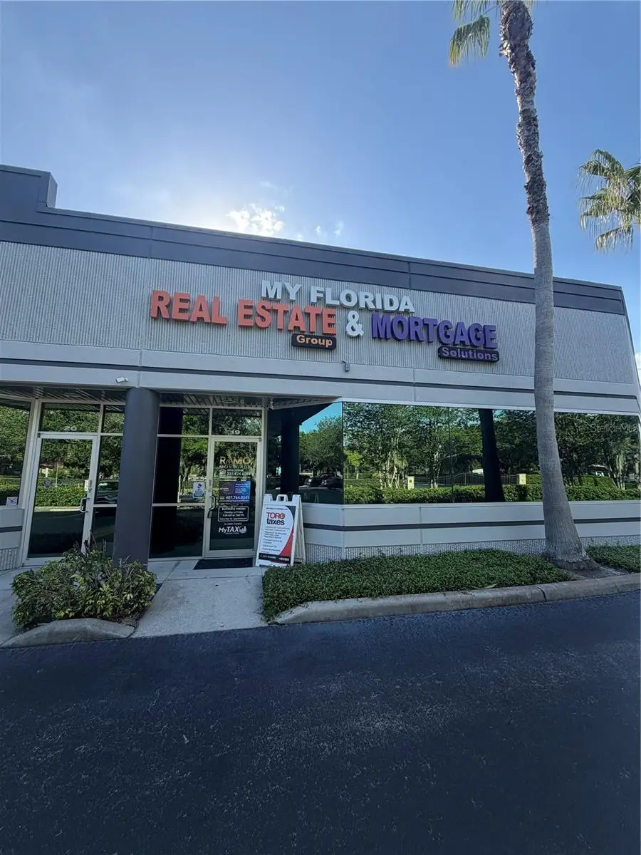 7901 Kingspointe Parkway, FL