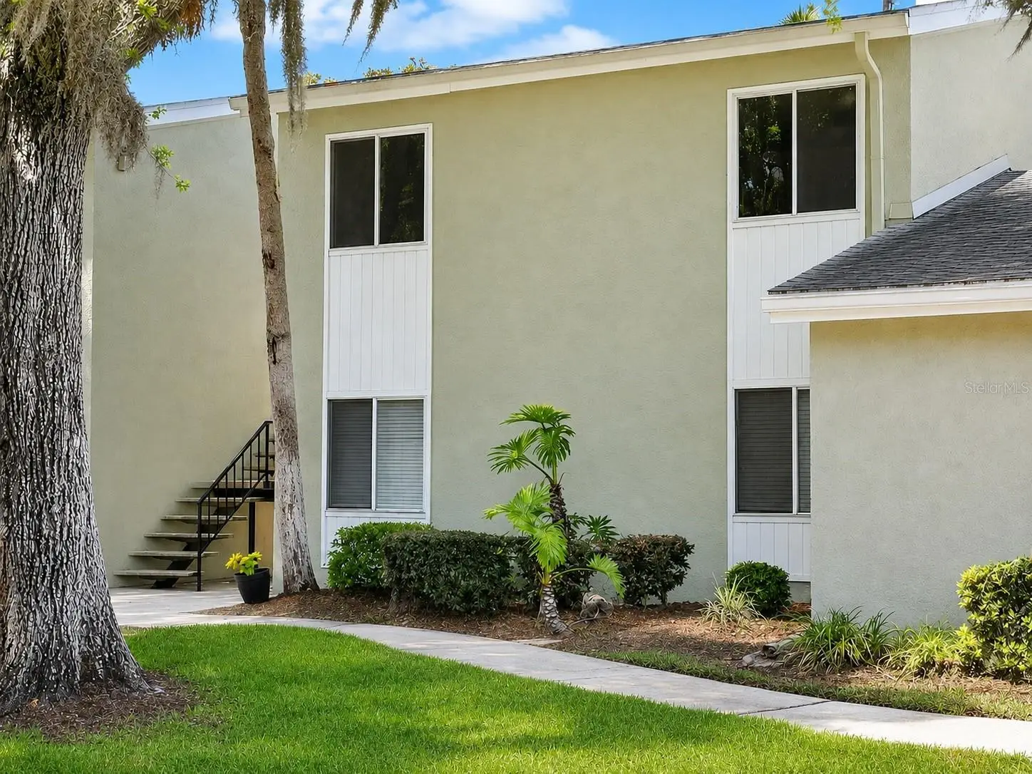 637 Silver Pass, FL