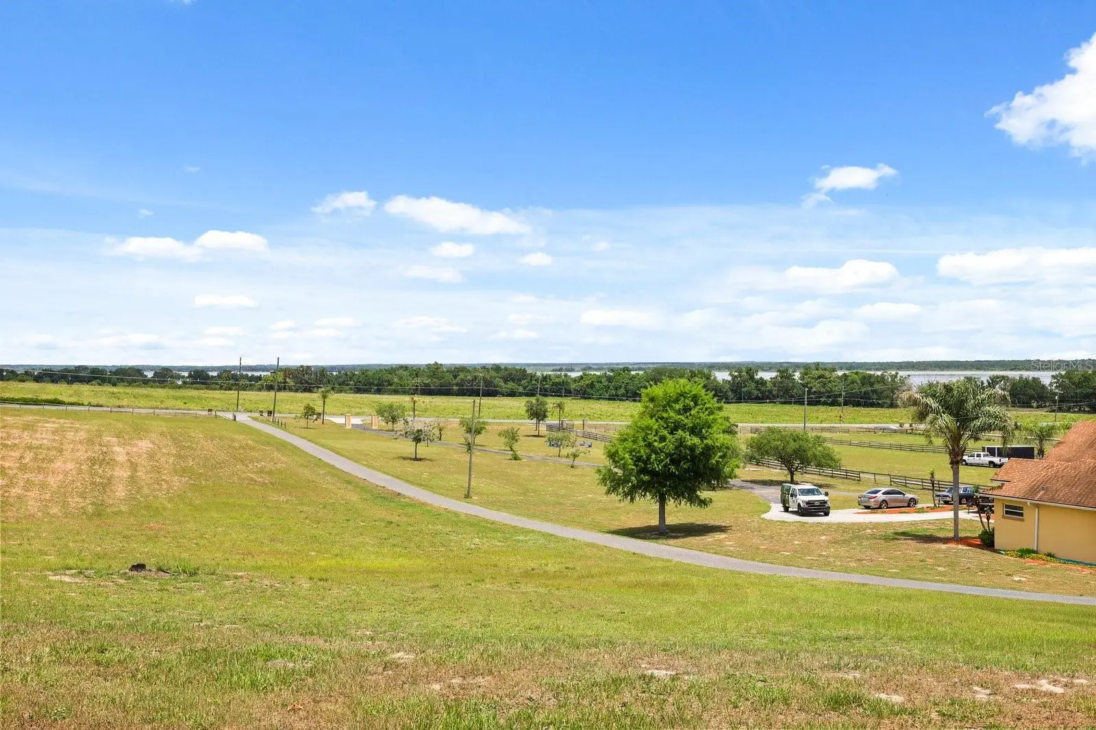 37153 County Road 452, FL