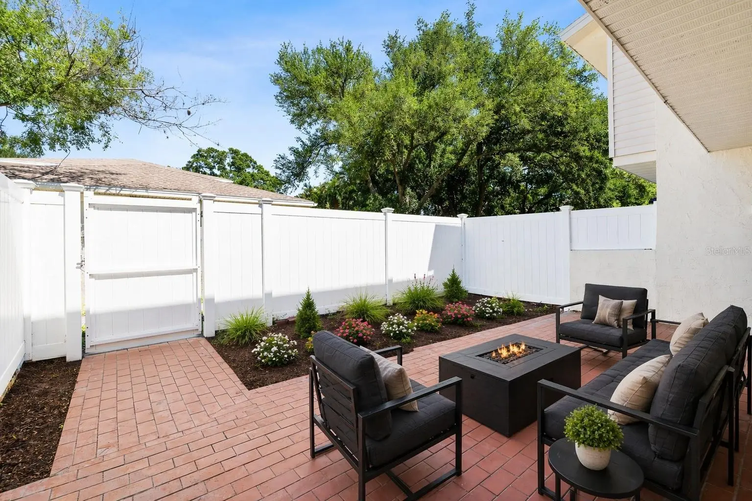 7256 Moffatt Lane, FL