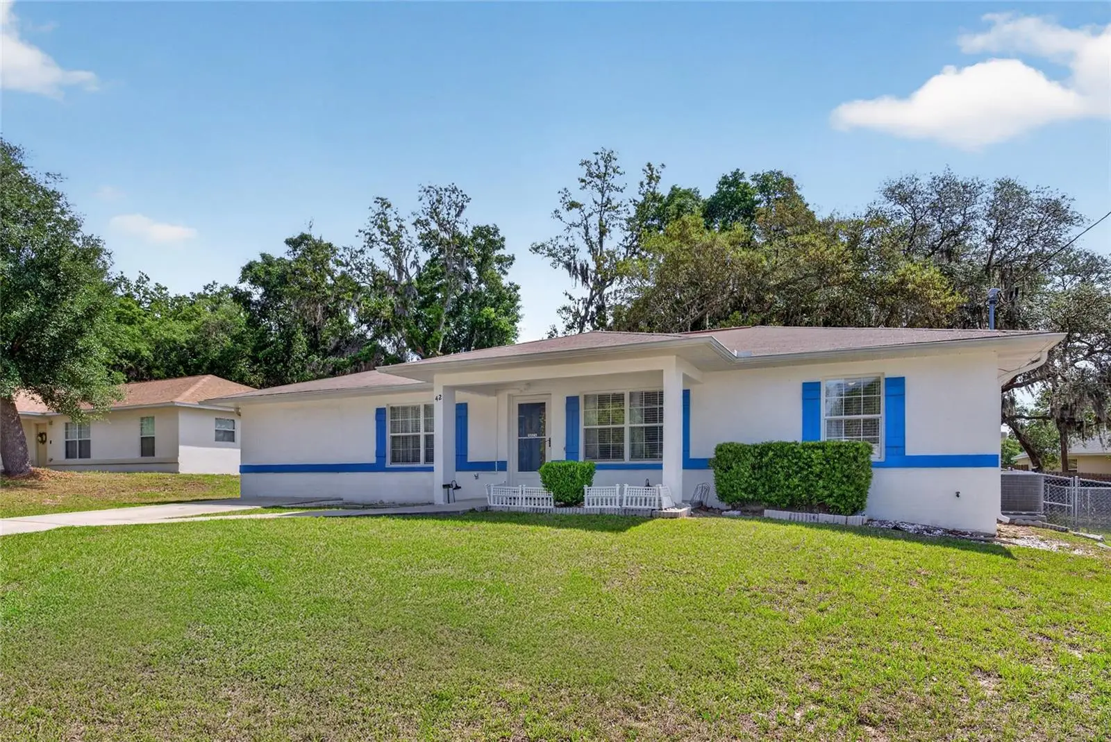 42 Larch Radial, FL