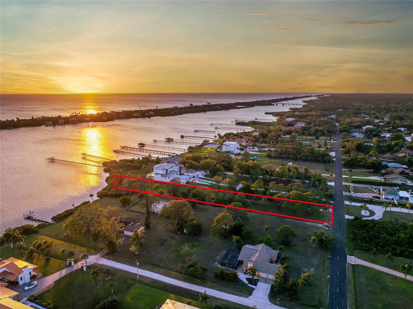Bayshore Drive, FL