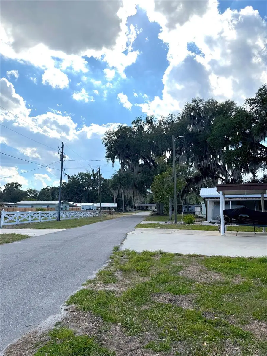 748 Cr 477a, FL