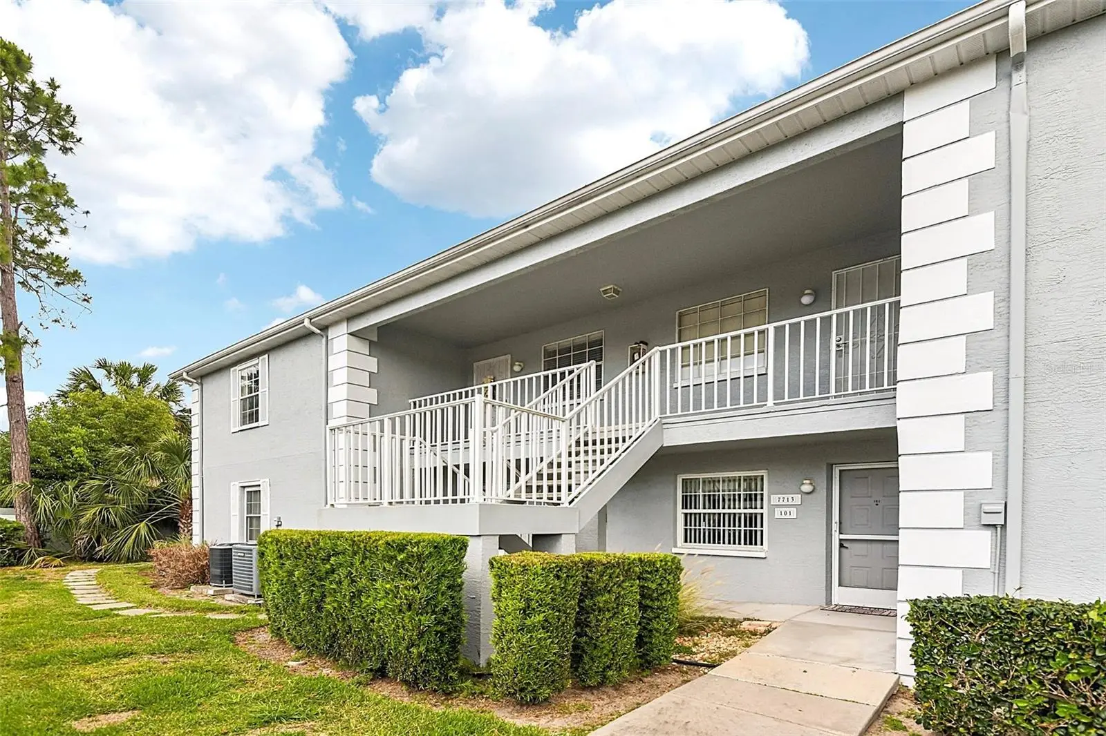 7713 Hillside Court, FL