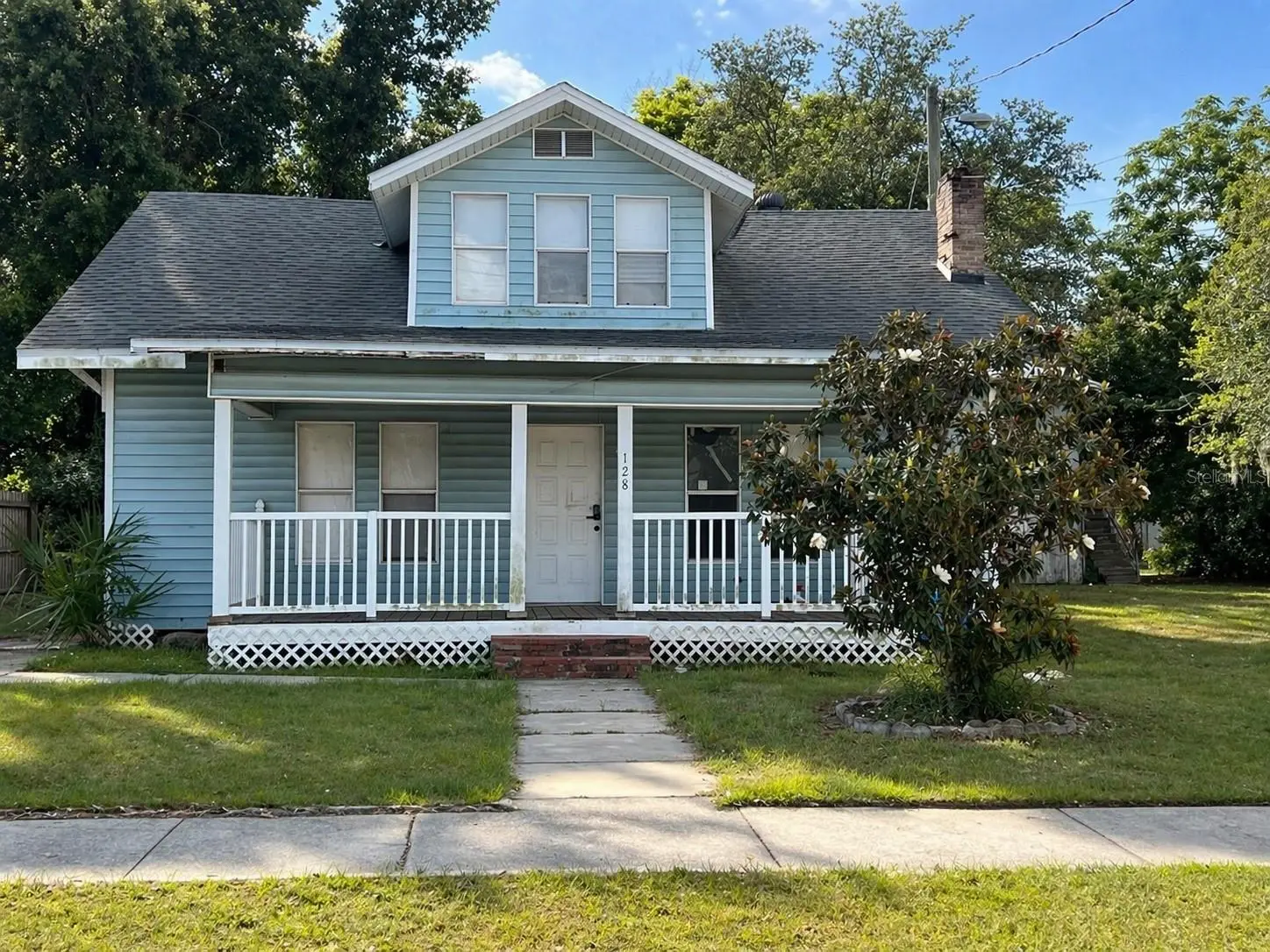 128 Avenue D, FL