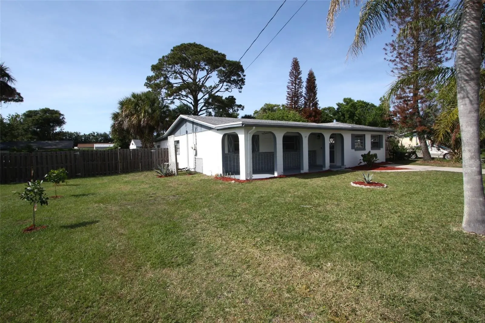 141 Connecticut Avenue, FL