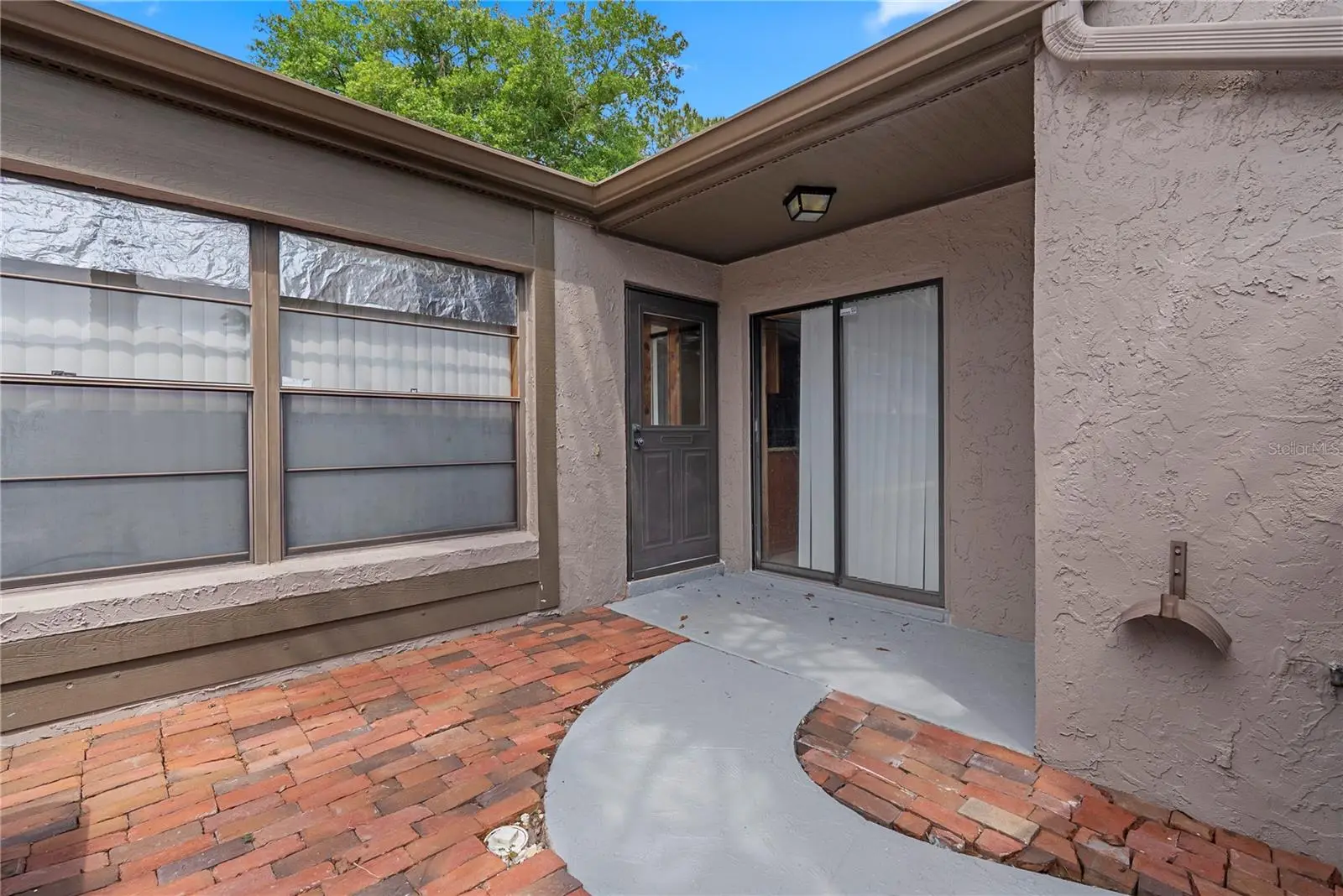 497 Meadowood Boulevard, FL