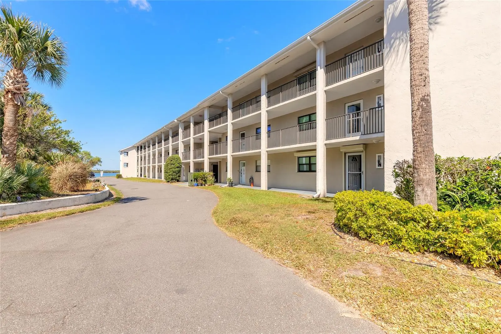 2100 Peninsula Avenue, FL