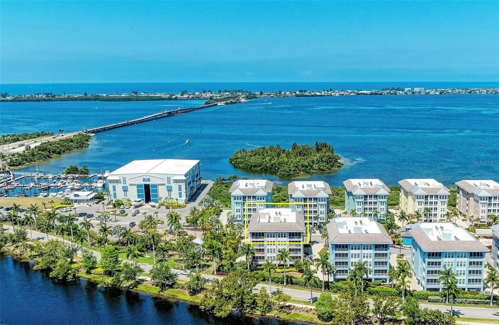 395 Aruba Circle, FL