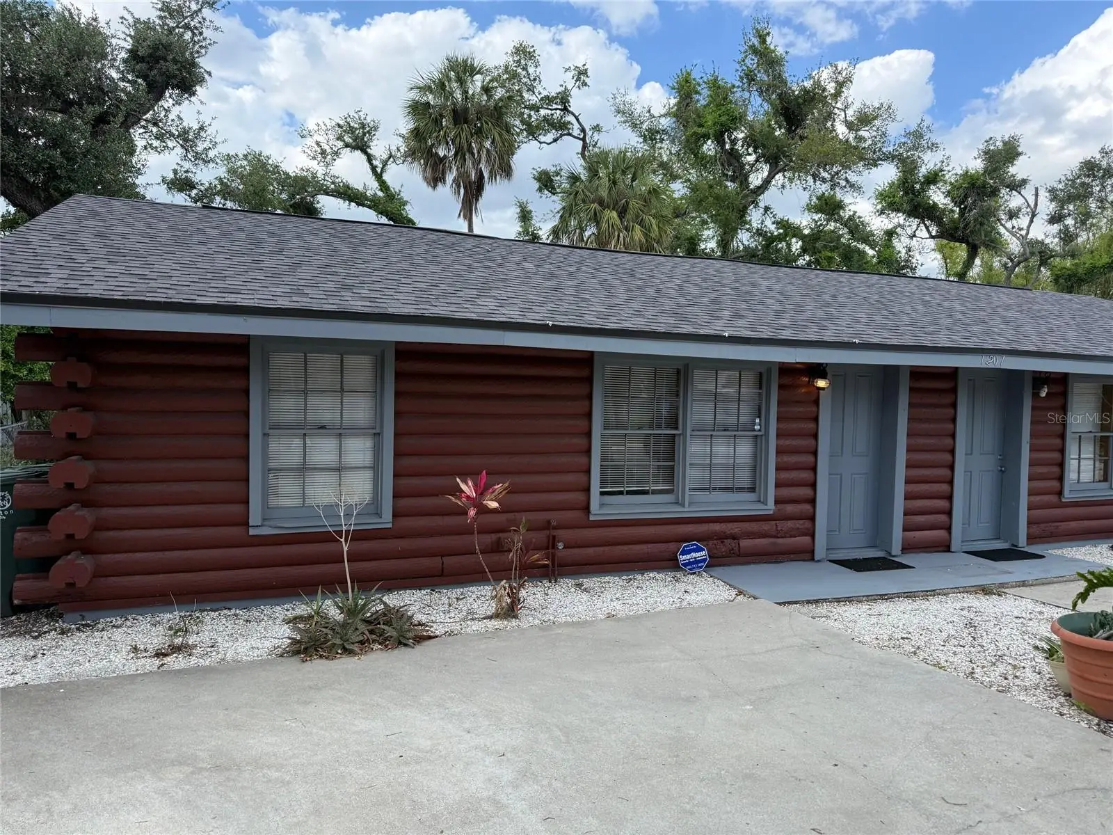 1207 3rd Avenue, FL