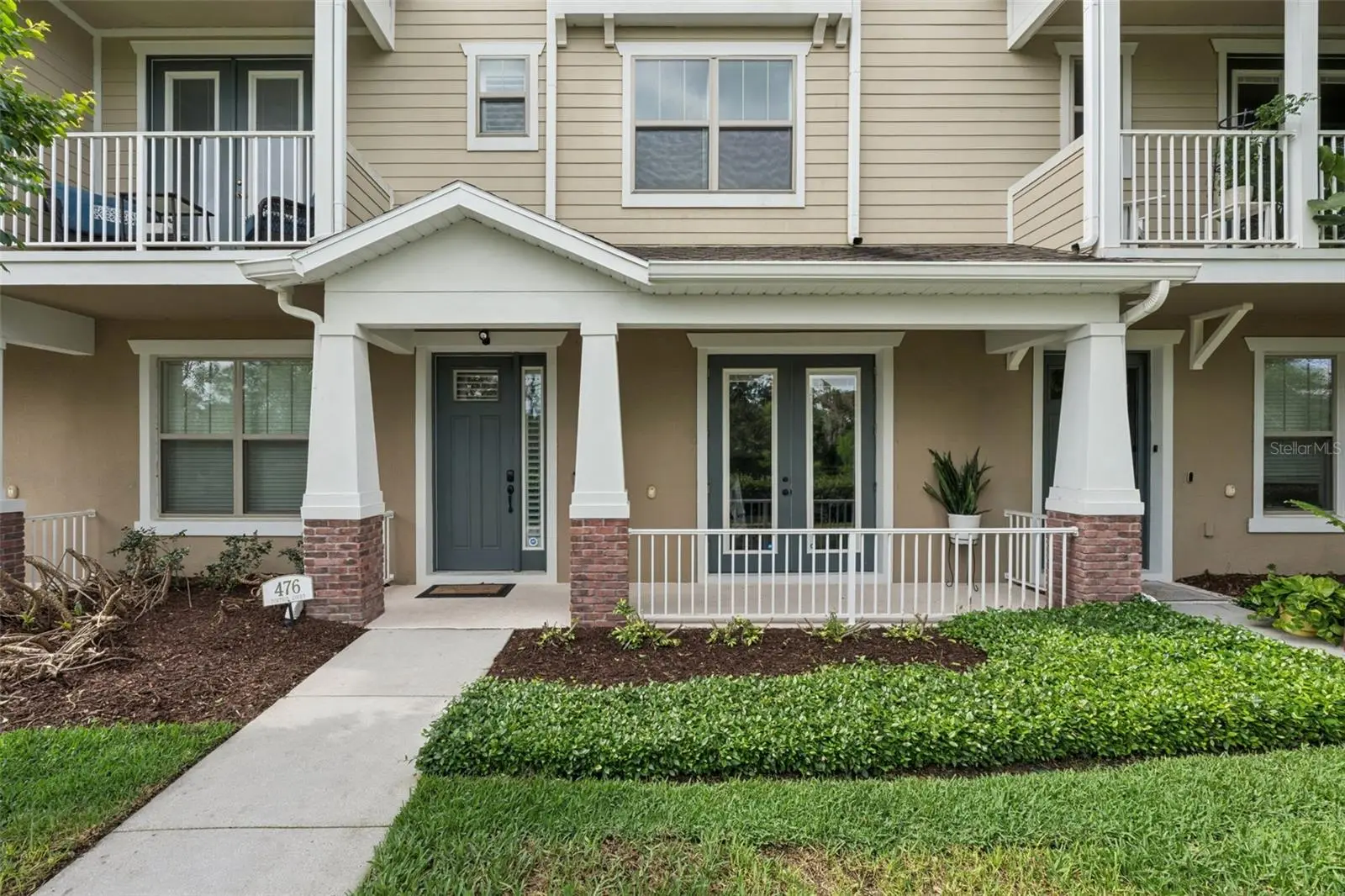 476 Portico Court, FL