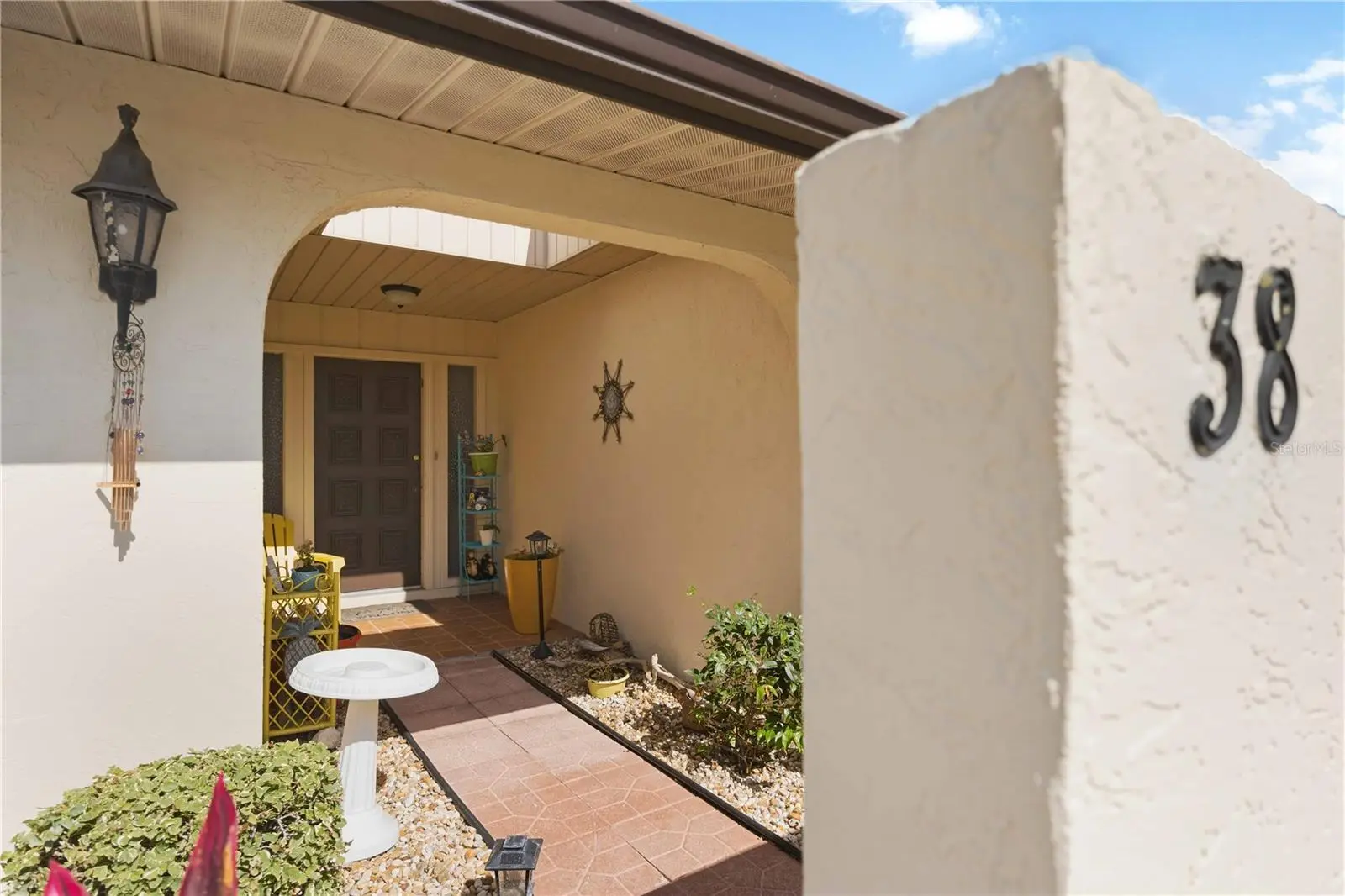 38 Pebble Rock Drive, FL