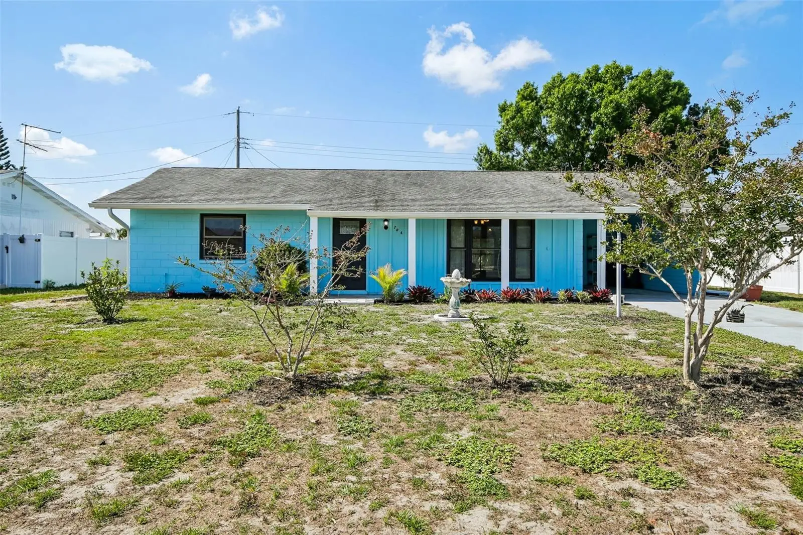 704 Ojai Avenue, FL
