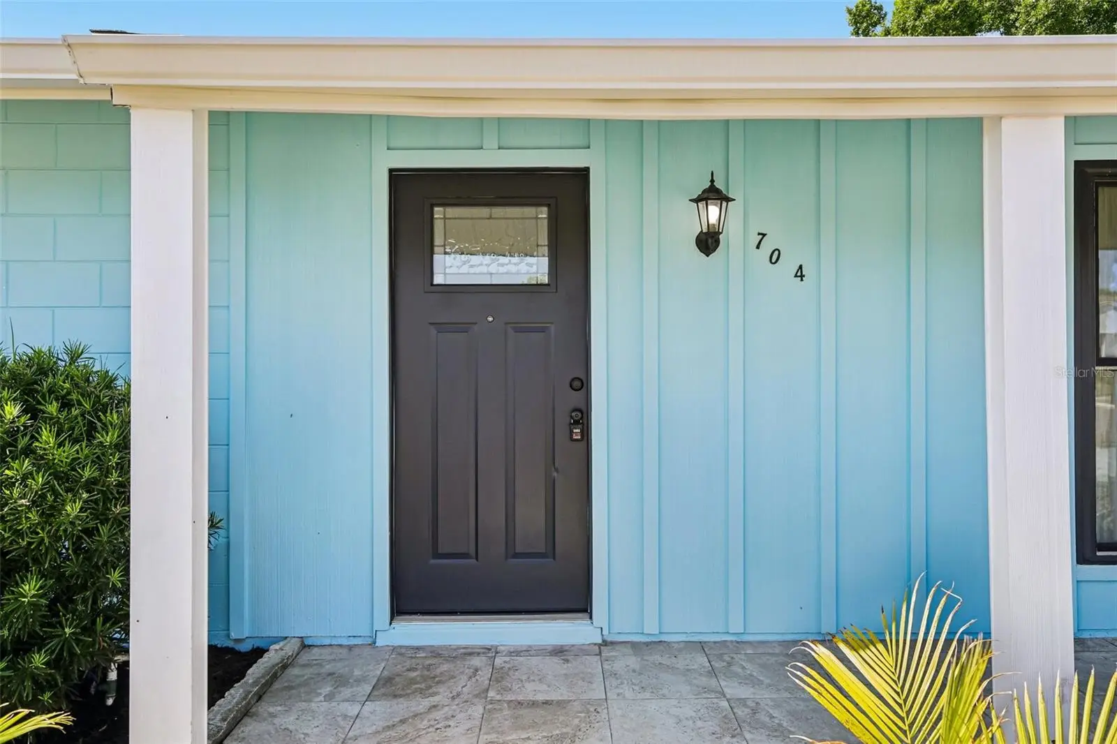 704 Ojai Avenue, FL
