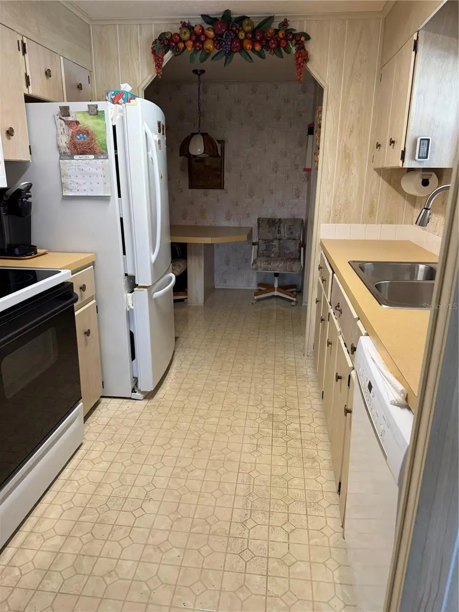 4038 Rolling Oaks Drive, FL