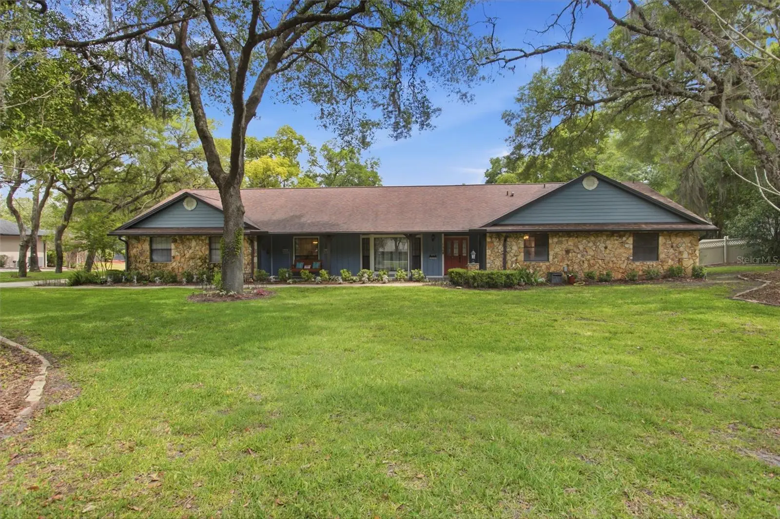 128 Greentree Lane, FL