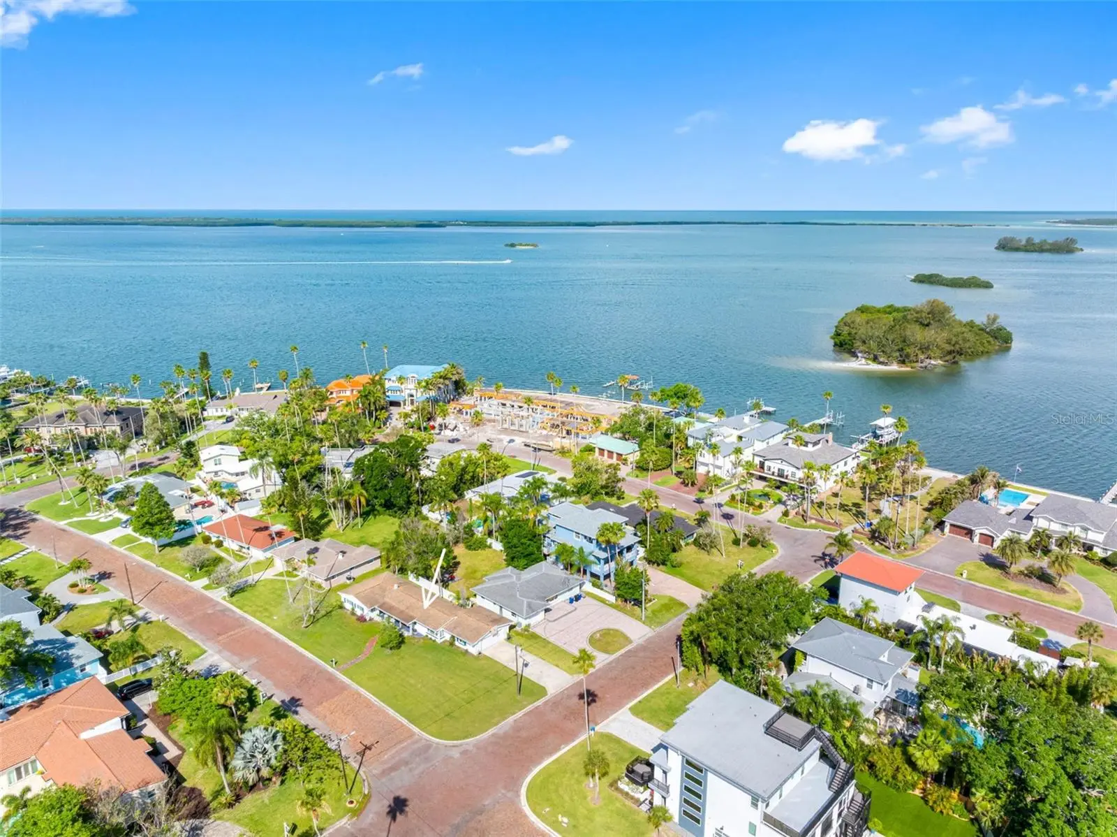 1794 Santa Barbara Drive, FL