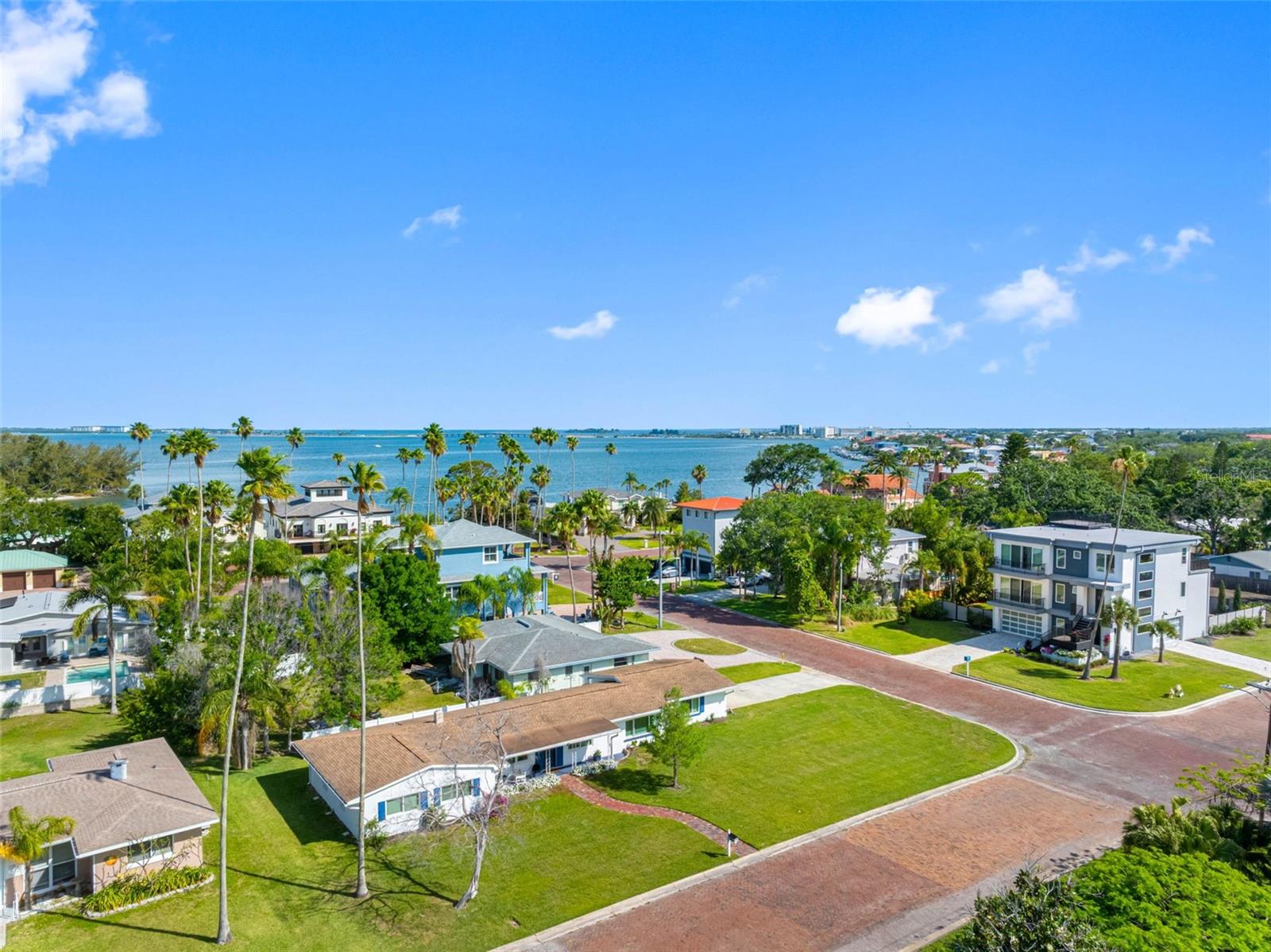 1794 Santa Barbara Drive, FL