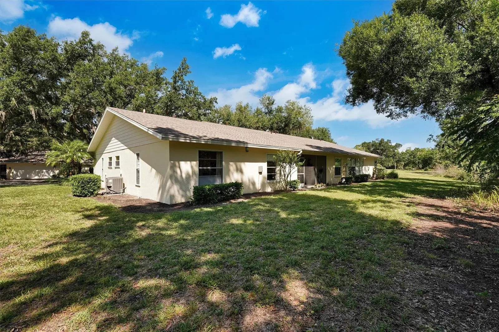 3925 Oakhurst Boulevard, FL