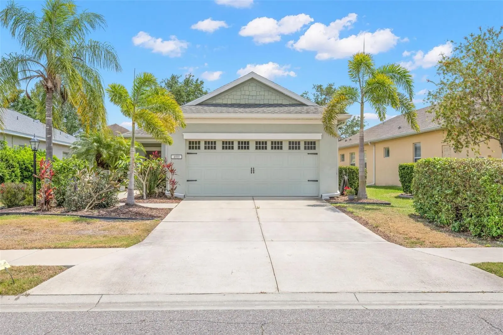 4919 Boston Common Glen, FL