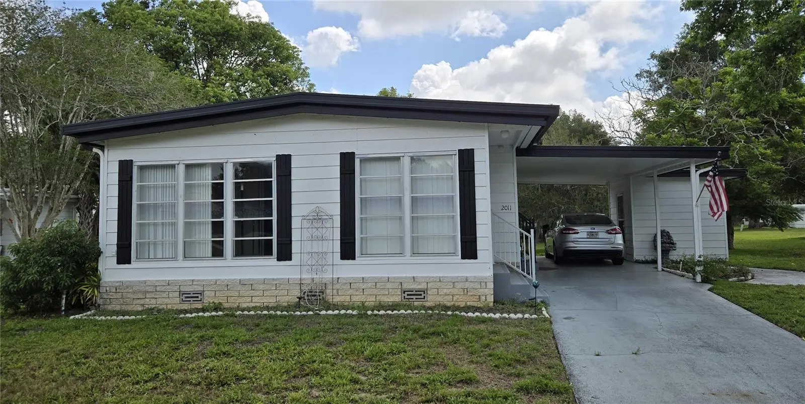 2011 Oak Grove Drive, FL