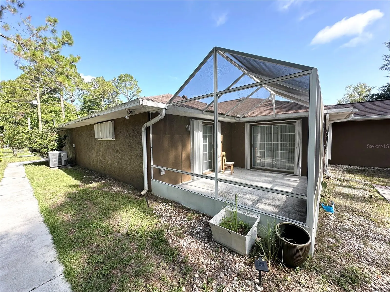 26 Woodbury Drive, FL