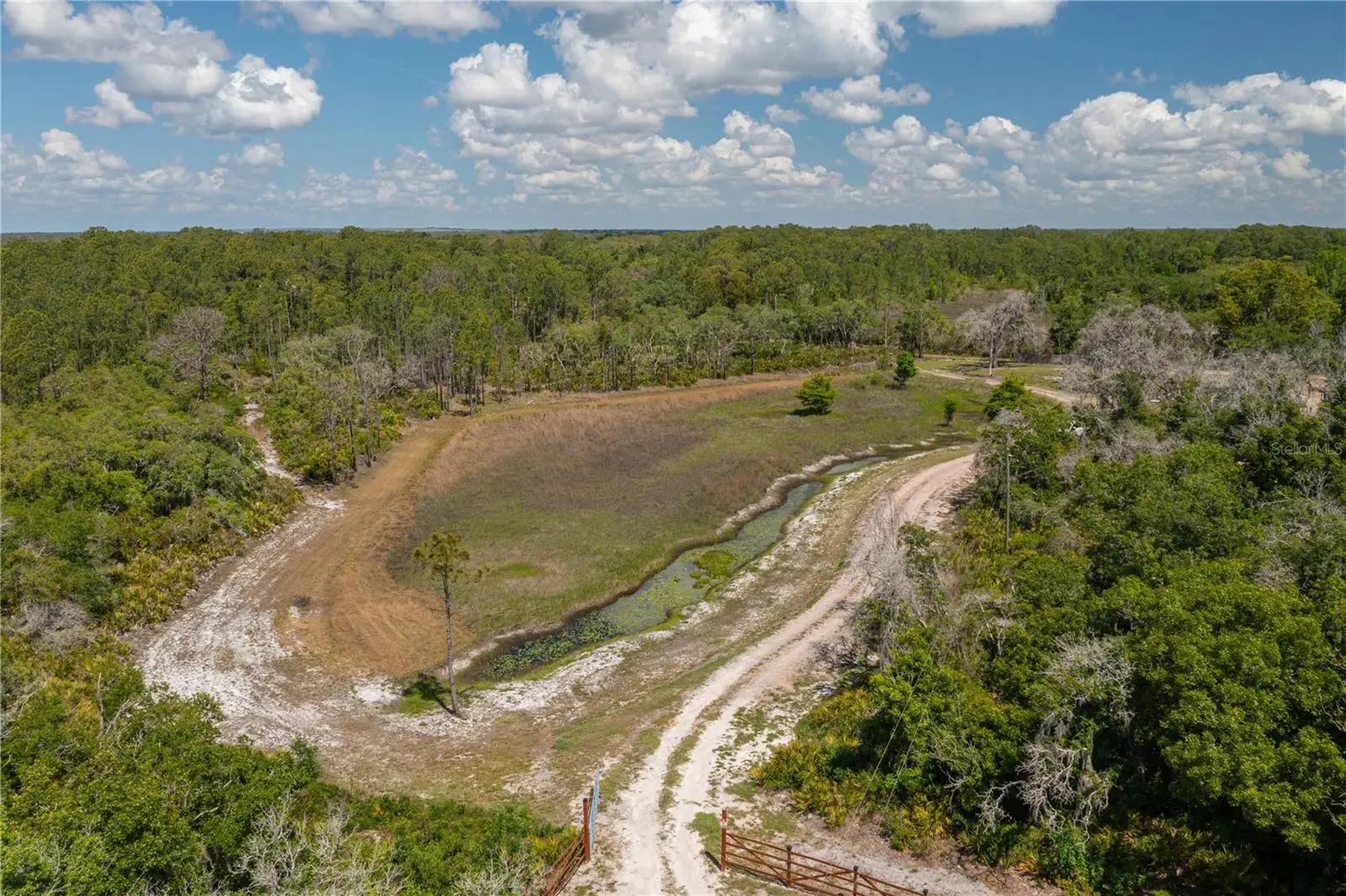 991 Bay Court, FL