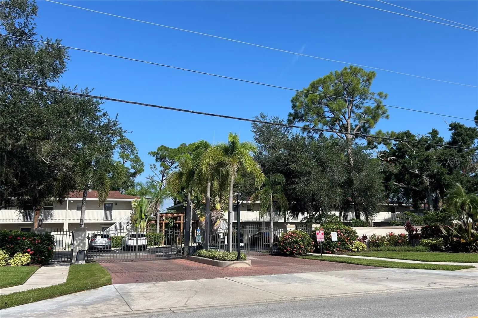 972 La Costa Circle, FL