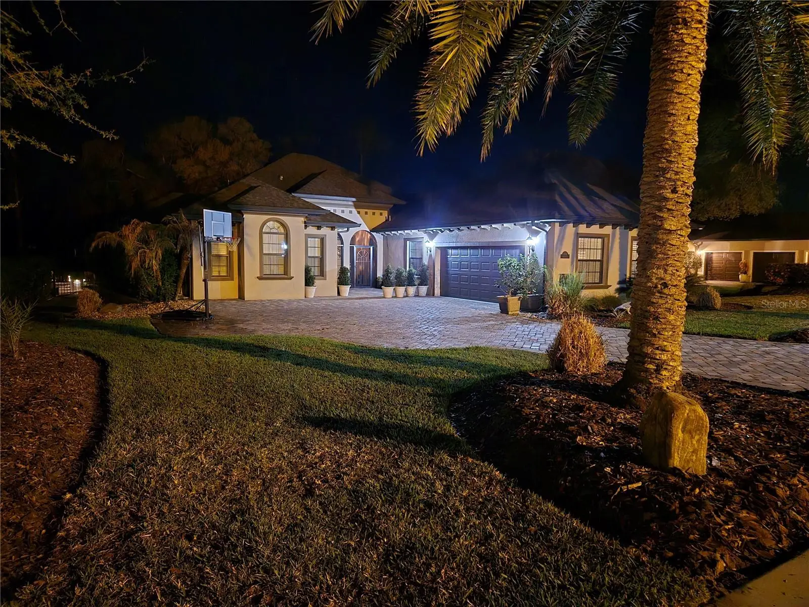 5084 Greens Drive, FL