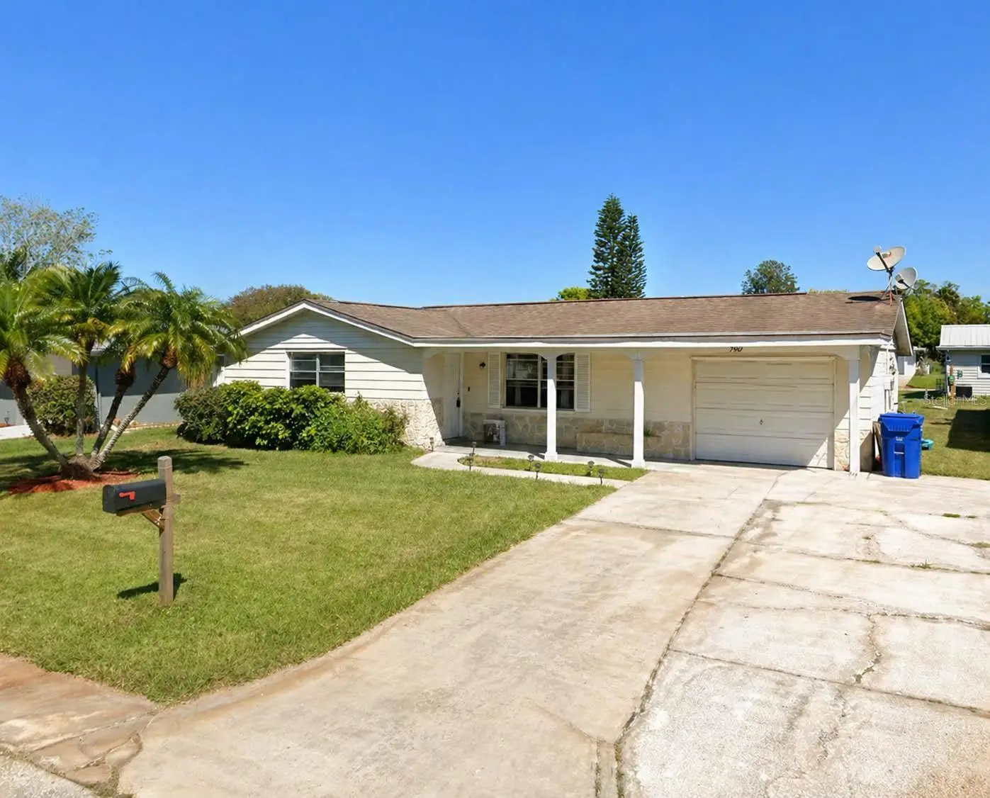 7907 Yucca Drive, FL