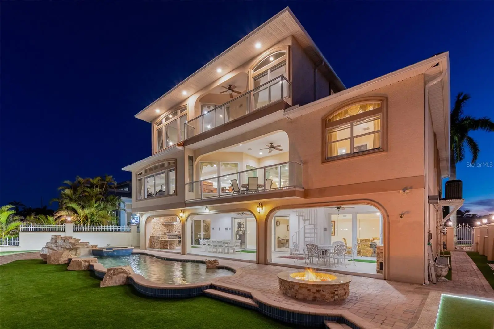1203 Bay Drive, FL