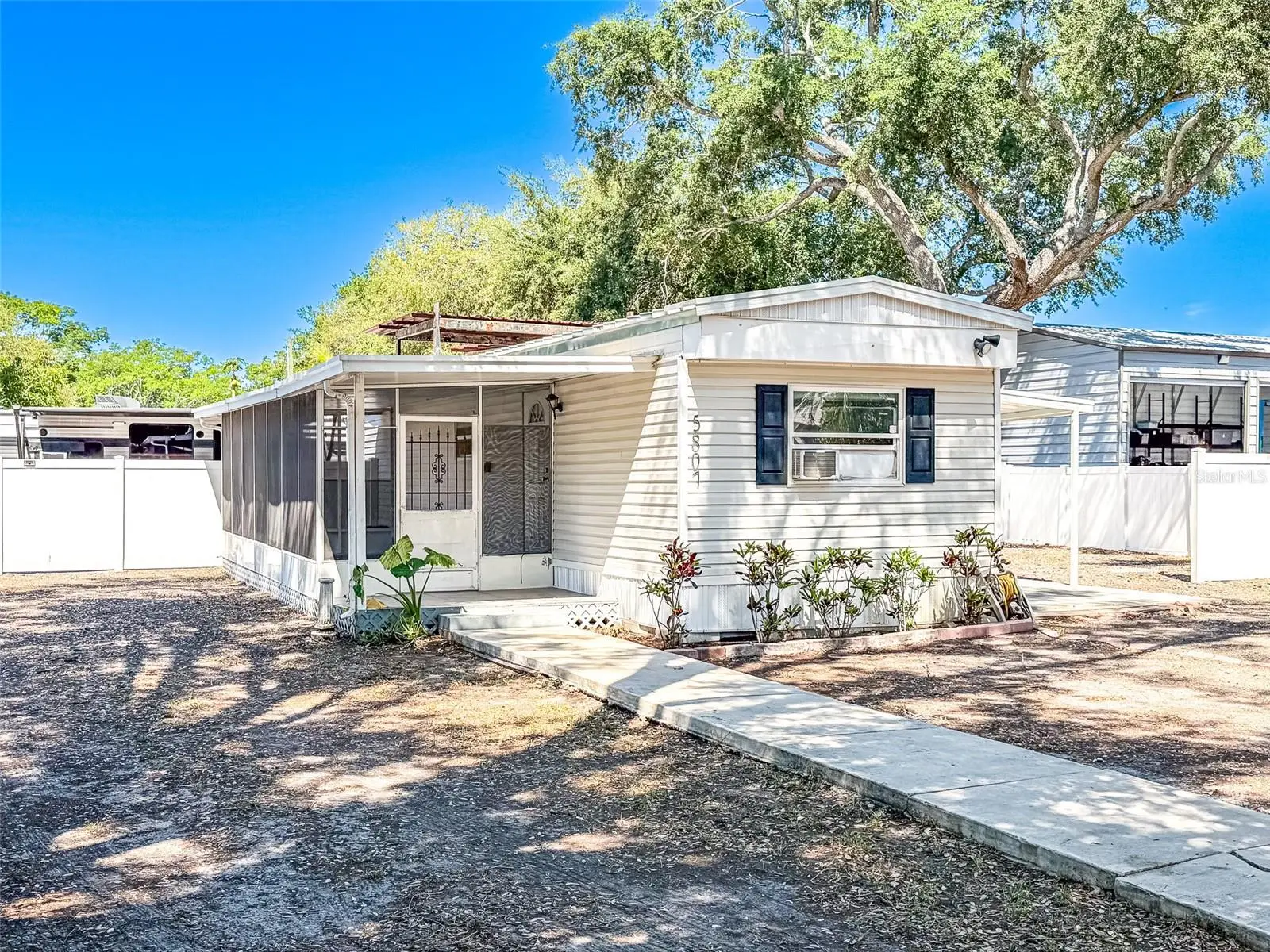 5807 Barry Lane, FL