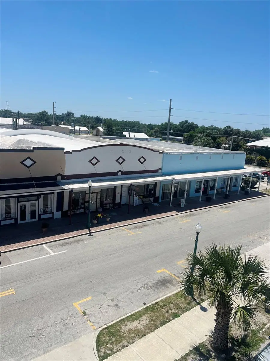 215 Oak Street, FL