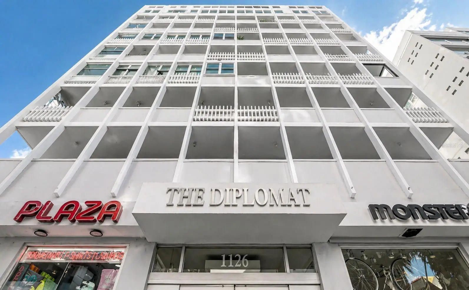 1126 Ashford #27