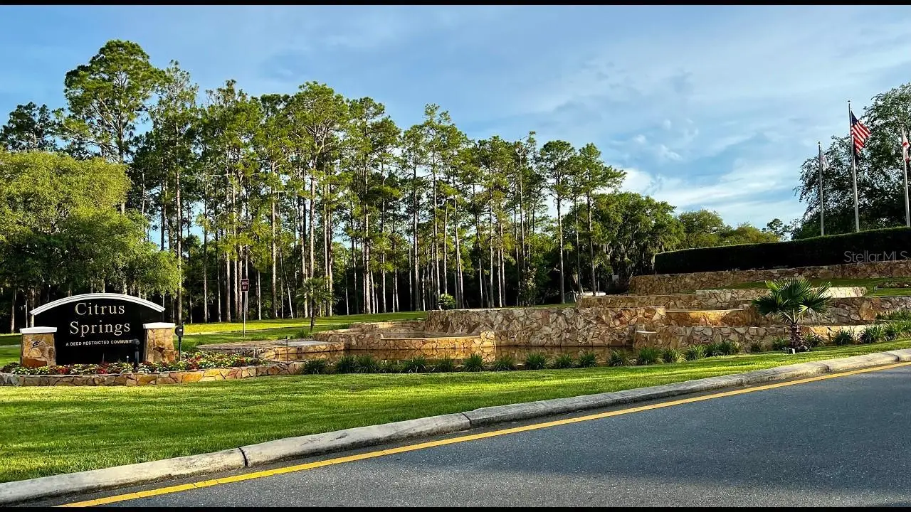 576 Nemo Drive, FL