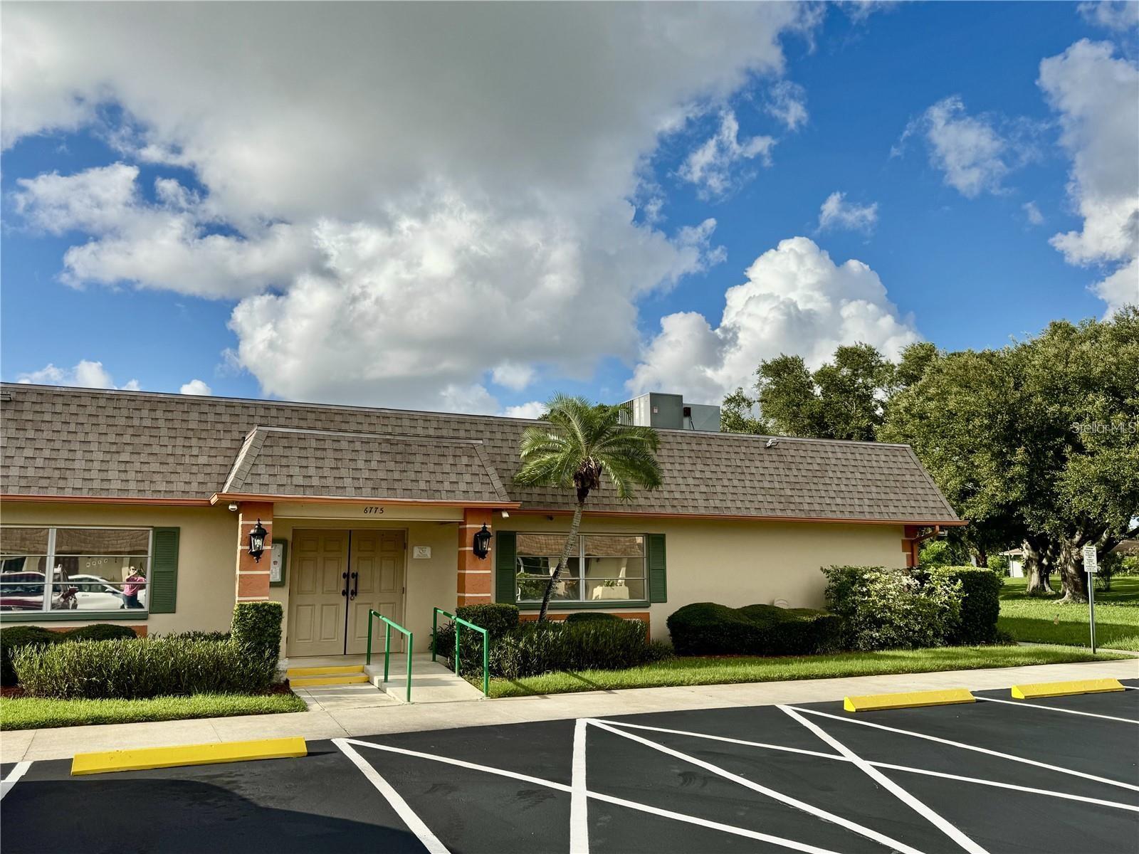 7007 Versailles, FL