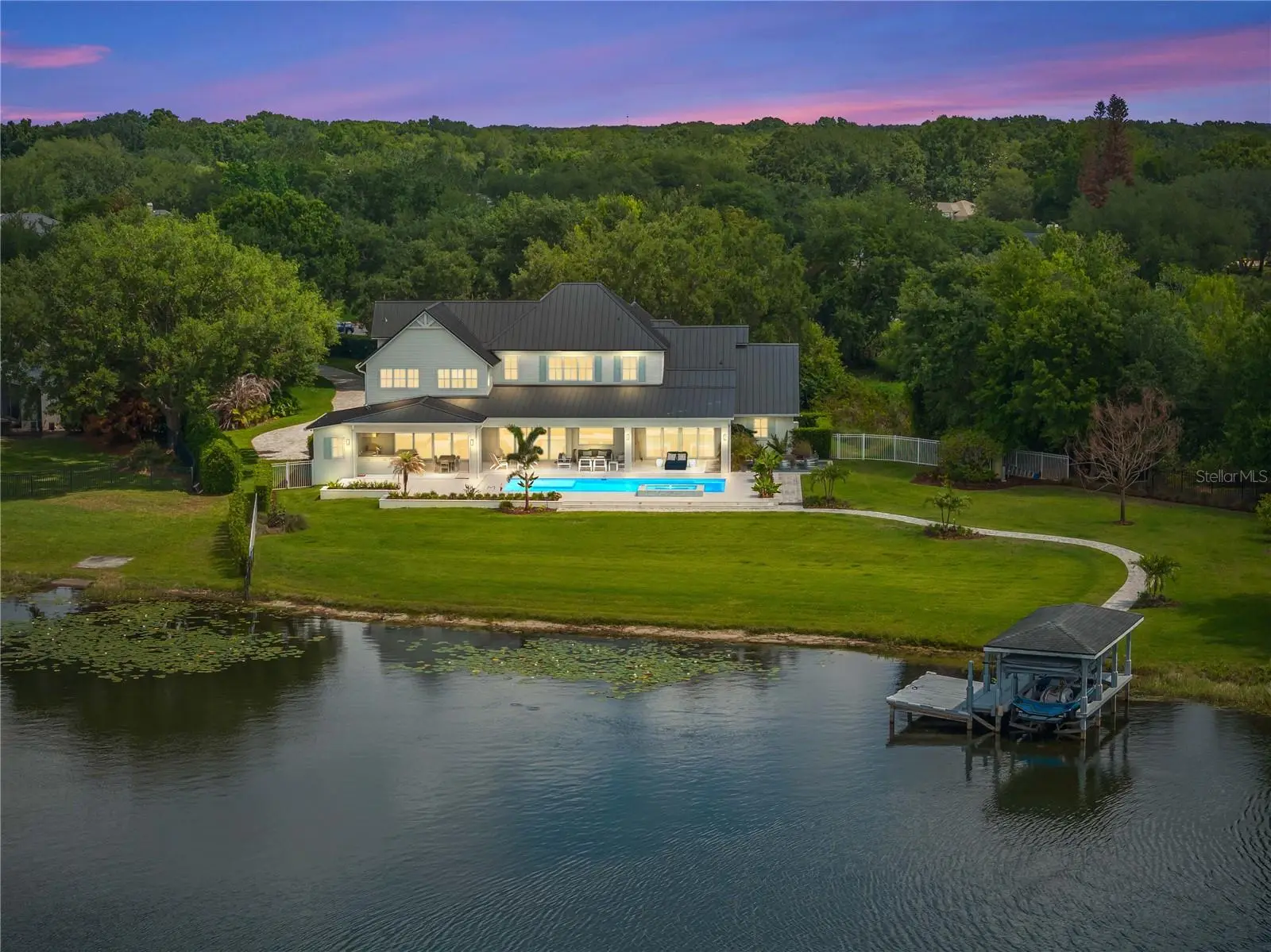 13542 Sunset Lakes Circle, FL