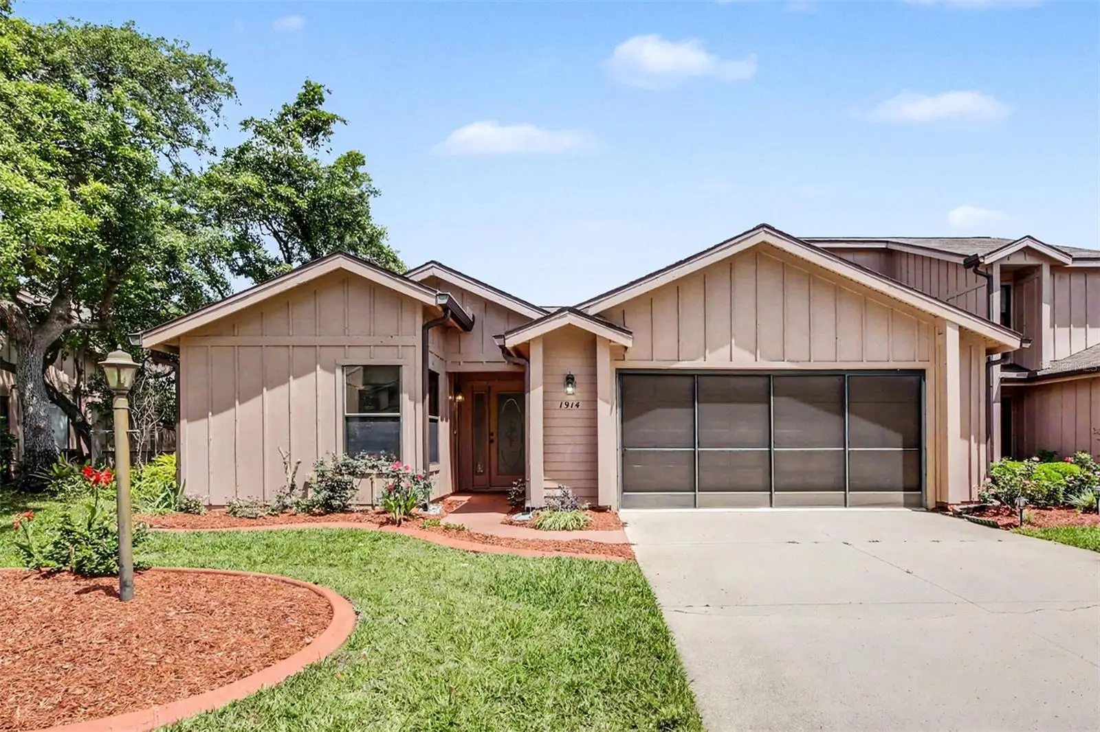 1914 Sprucewood Way, FL