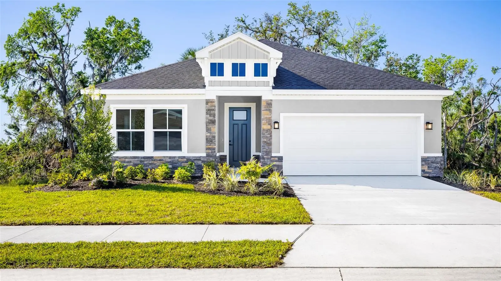 22174 Pine Grove Loop, FL
