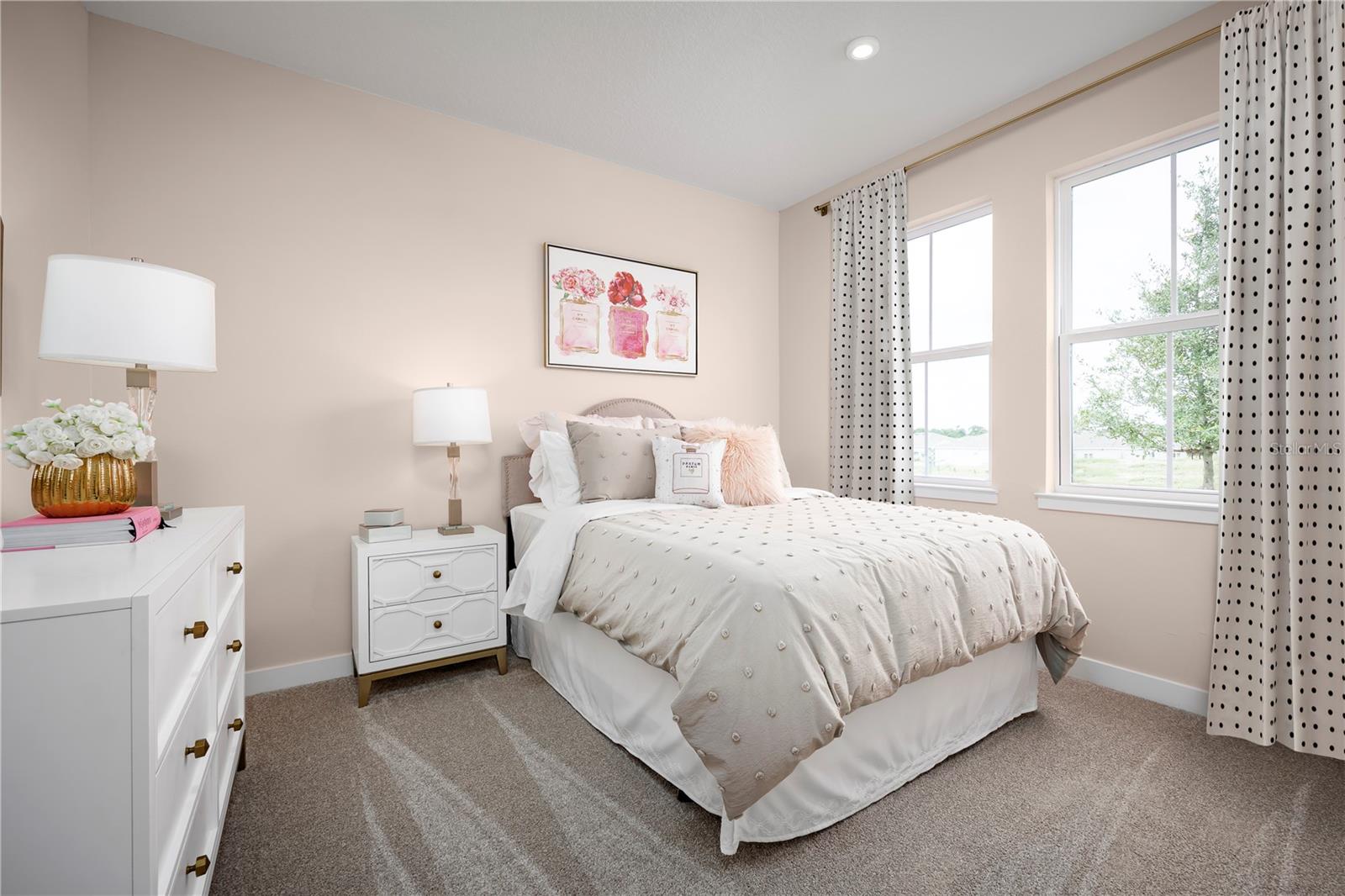 22174 Pine Grove Loop, FL